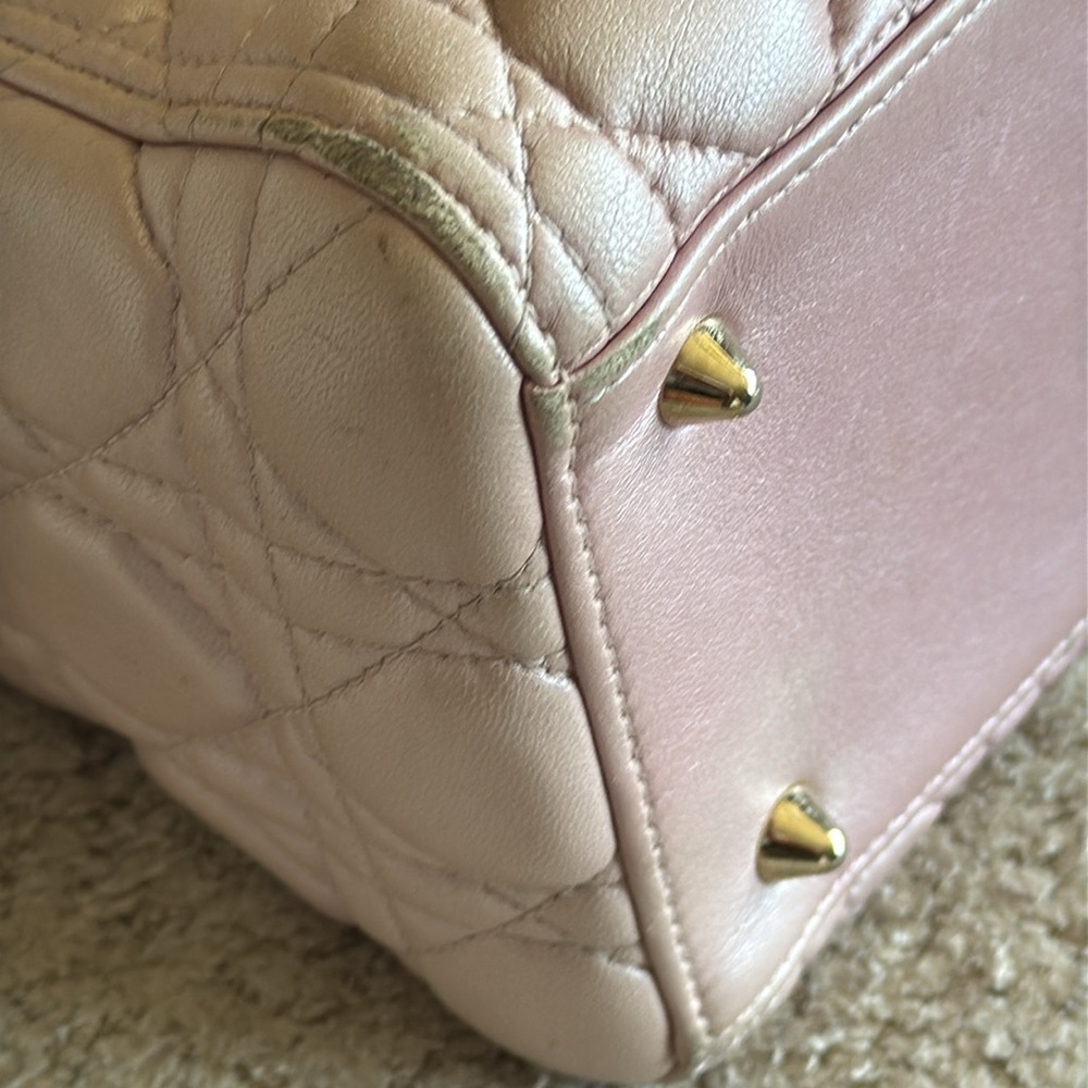 Dior Medium Lady Bag in pink  lambskin leather with Cannage stitching - Picture 9 of 16